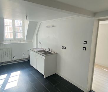 Location Appartement 2 pièces 23m² - Photo 2