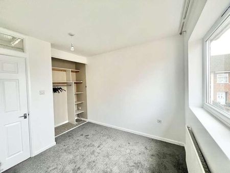 Queen Street, Brentwood, CM14 - Photo 2