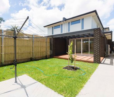 Modern & Roomiest Home in the McKinnon Zone - Photo 6
