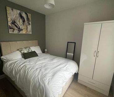 STUDENT ACCOMDATION, 79 Creggan Road, Derry, BT48 9DA - Photo 4