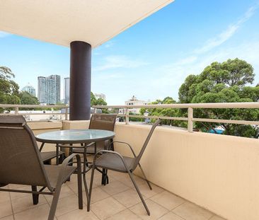 North East Aspect & Superbly Appointed Lifestyle Sanctuary - Photo 4