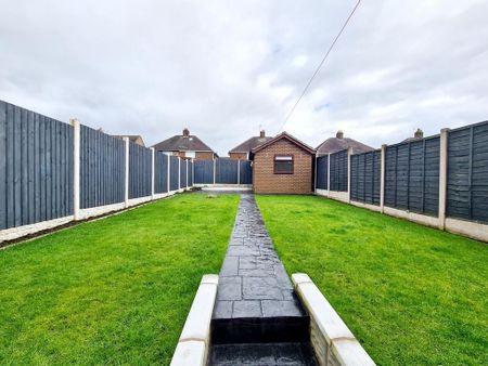 3 bedroom semi-detached house to rent - Photo 5