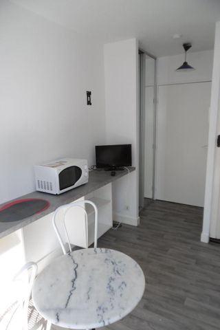 Location Appartement 1 pièce 13m² POITIERS 86000 - Photo 3