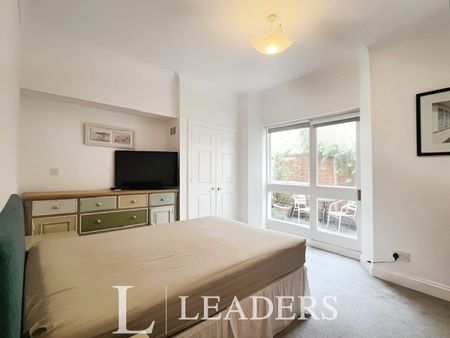 1 bedroom apartment to rent Marine Parade - Photo 2