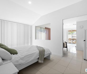 Ensuite Room Available I Furnished Co-Living I Ashby WA - Photo 6