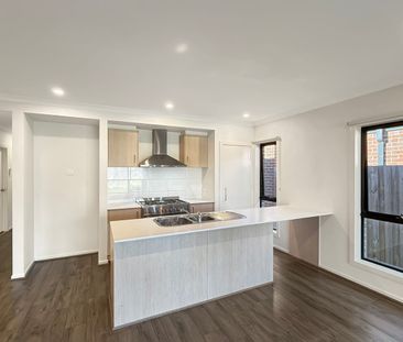 🏡 4-Bedroom House in Wallan - Photo 4