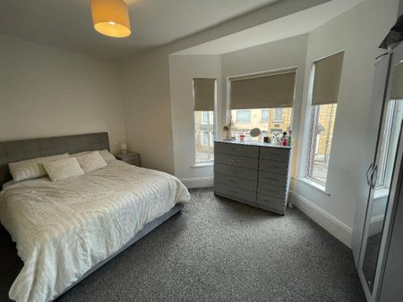 3 Bedroom Terraced House To Rent - Photo 5