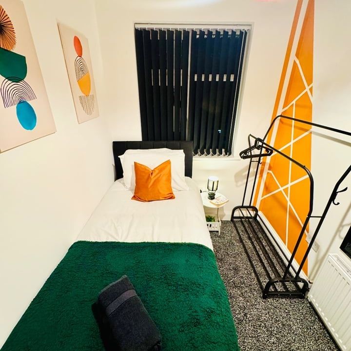 3 Bed Semi-Detached House, Aberdale Road, LE2 - Photo 1