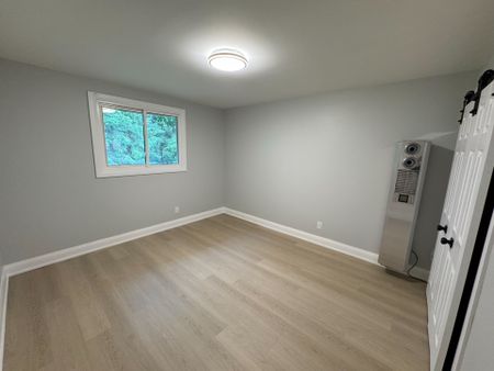 For Lease - 8 Redwood Court Unit# Upper, Barrie, Ontario - Photo 4