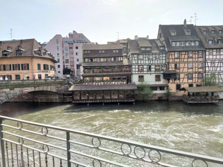 [La Dentellière] Un superbe 3 pièces rénové  Petite France / rue des Dentelles - Photo 4