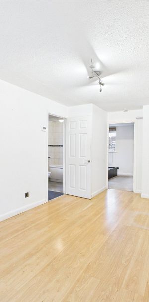 Elford Close, Reading Elford Close, Reading - Photo 1