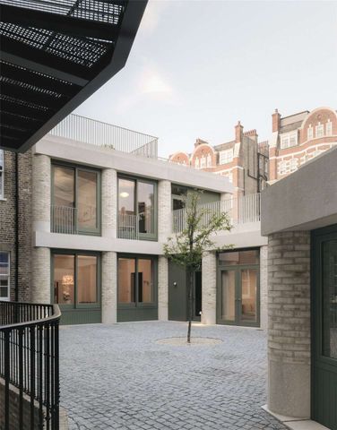 An immaculately presented one-bedroom apartment set within an exclusive boutique development on Newcourt Street - Photo 5