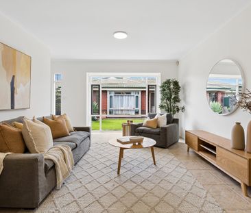 Comfortable Unit Living in Sought-After Clarence Park - Photo 2