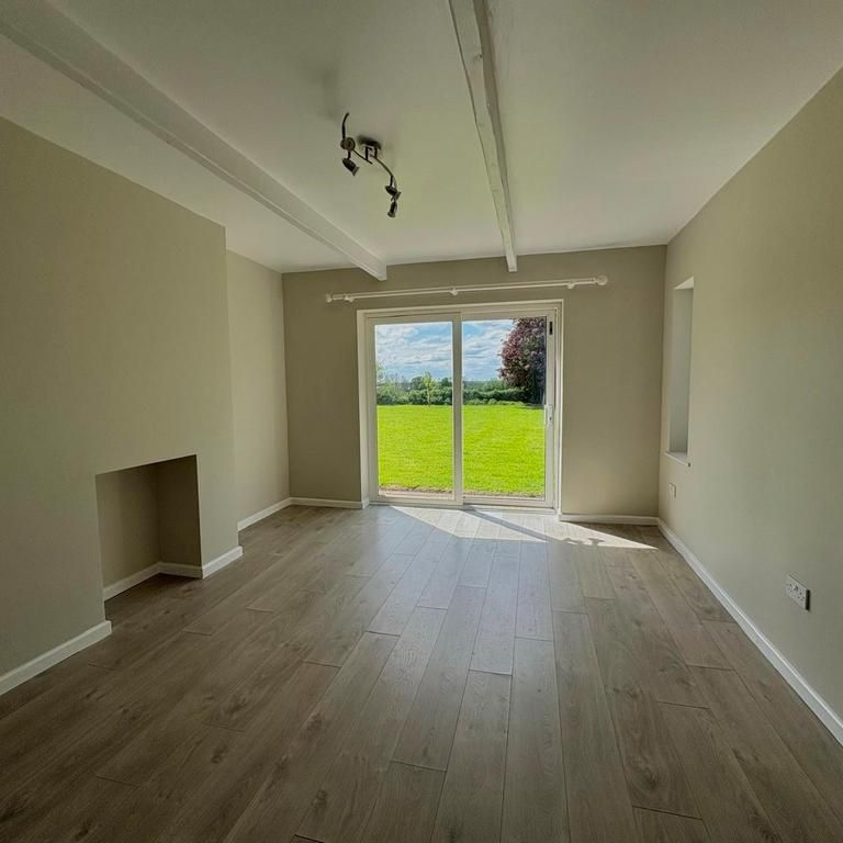 3 bedroom bungalow to rent - Photo 1