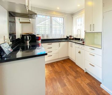 In the Zones, Close to the Action! - Photo 5