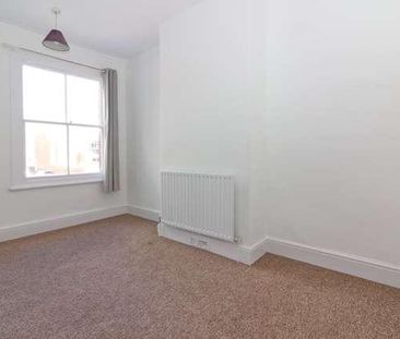 Wolverton - Spacious Bedorom Duplex Maisonette, MK12 - Photo 4