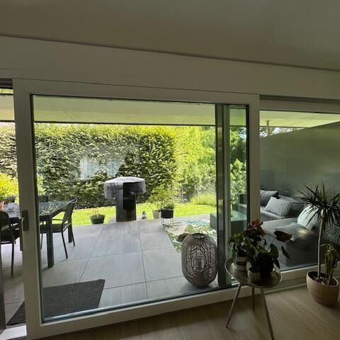 Very nice contiguous house for rent in a residential and family neighborhood - Photo 1