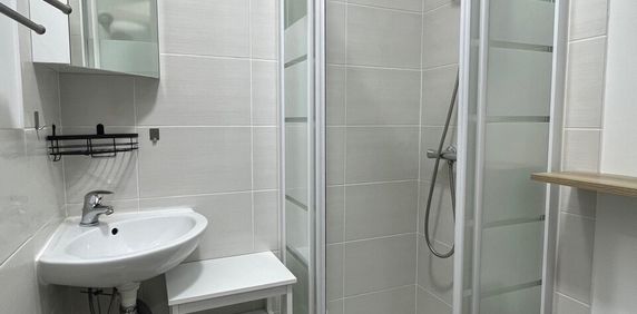 Location Appartement 1 pièce 11m² ISTRES 13800 - Photo 2