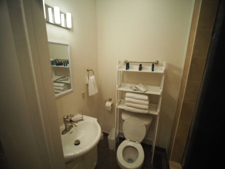 For Lease - 210 Wilson Street Unit# D, Hamilton, Ontario - Photo 5