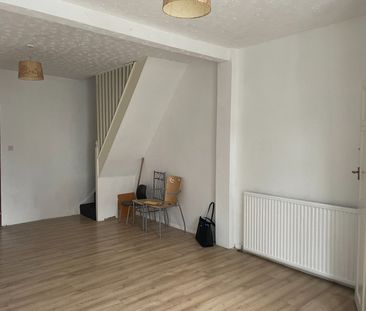 2 Bed Terraced House, Tavistock Road, E15 - Photo 3