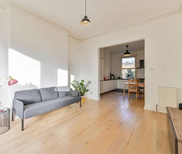 4 bedroom maisonette to rent - Photo 1