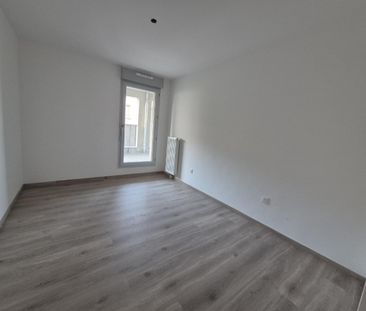 Location Appartement 2 pièces 46m² VILLENEUVE D ASCQ 59650 - Photo 2