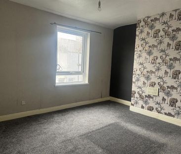 2 bedroom house to rent - Photo 1