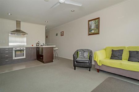 Modern Living in Marina Park - Photo 4