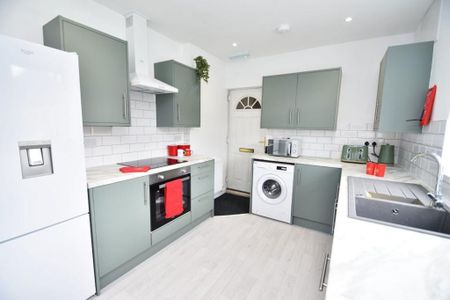 4 bedroom house to rent - Photo 5