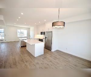 4 Bed 2.5 Bath Townhome Cornerstone NE Calgary - Photo 2