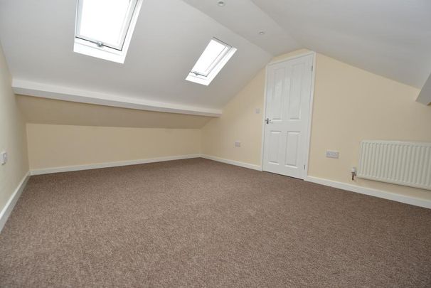 4 bedroom bungalow to rent - Photo 1