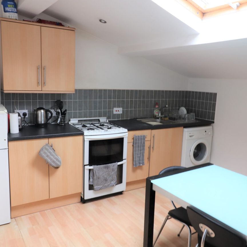 Flat A, 23 Christleton Road, Chester - Photo 1