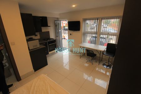 Renwick Apartments, Selly Oak, B29 7BL - Flat 105 - Photo 4