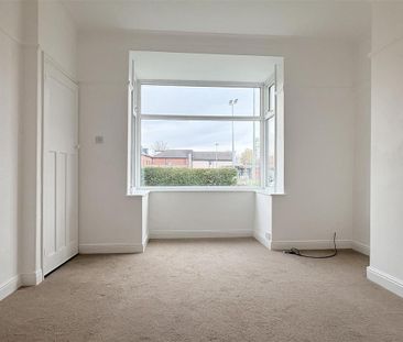 2 bedroom semi-detached house to rent - Photo 5