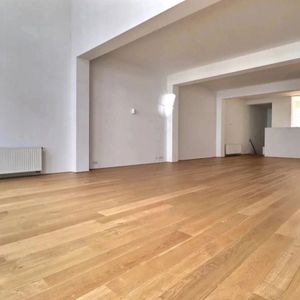 Triplex te huur in Elsene voor € 3.660 met 3 slaapkamers - Foto 2