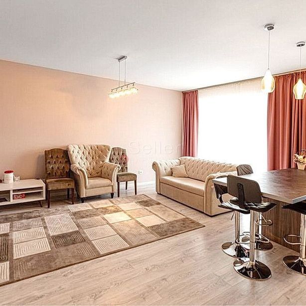 Small Pet Friendly - Photo 1