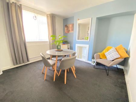 3 Bed End Terrace, Winstanley Drive, LE3 - Photo 2