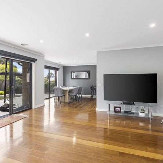 2 North Avenue, Belmont - Photo 1