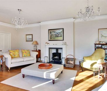 A spacious, upgraded family home in the sought after village of Wad... - Photo 1