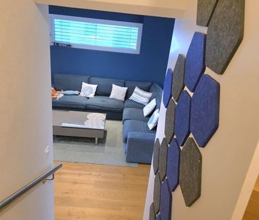 For rent – Beautiful 5.5-room Minergie triplex with large private g... - Photo 1