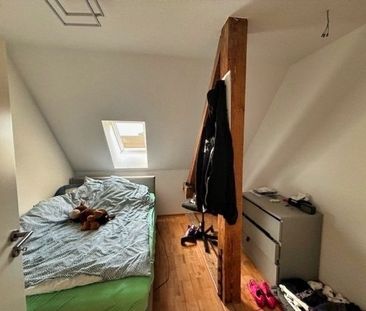 Gemütliche 3-Zimmer-Dachgeschoss-Wohnung in zentraler Lage! - Foto 2