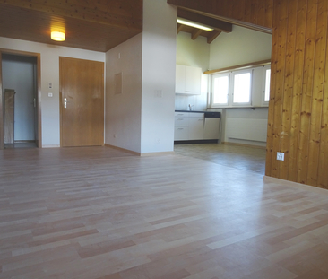 HEIMELIGE DACHWOHNUNG IM HERZEN VON BÜSSERACH - Photo 2