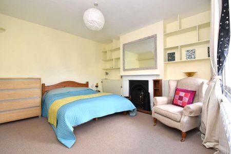 Studio to rent - Photo 4