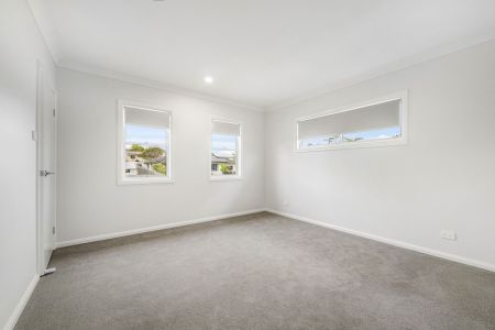 Stunning Clifton Townhouse - Photo 3