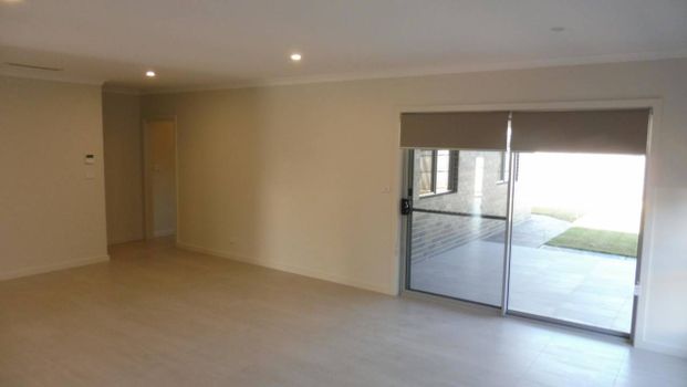 4 Bedroom Ensuite House in Googong - Photo 1