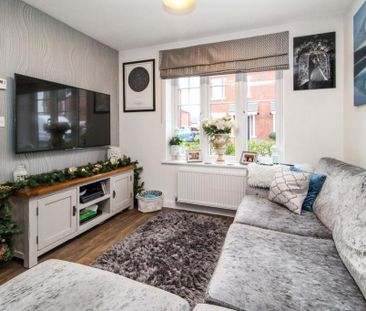 2 bedroom semi-detached house to rent - Photo 5