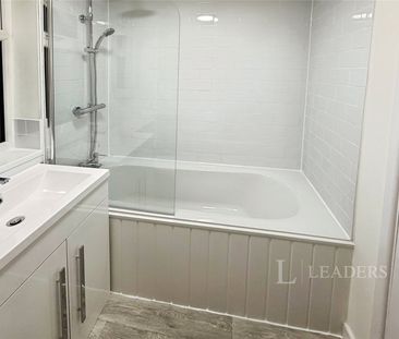 2 bedroom house to rent Waterways Drive, Oldbury, Warley, West Midl... - Photo 1