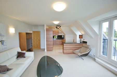 Upper Meadow, Hedgerley Lane, Gerrards Cross,SL9 - Photo 5