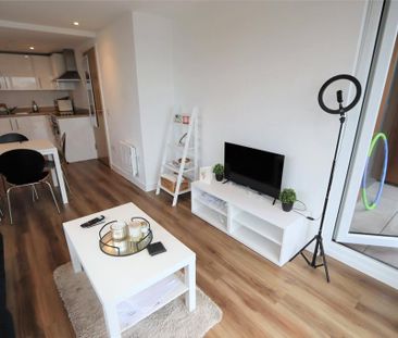 2 bedroom apartment to rent - Photo 3