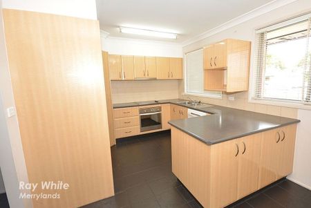 3 BEDROOM FAMILY HOME - Photo 4